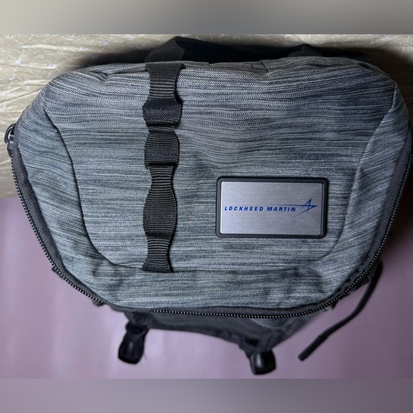 Men's Charcoal Backpack with Mesh Pocket - Picture 7 of 11